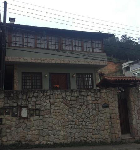 Casa c/3 Quartos no Castrioto