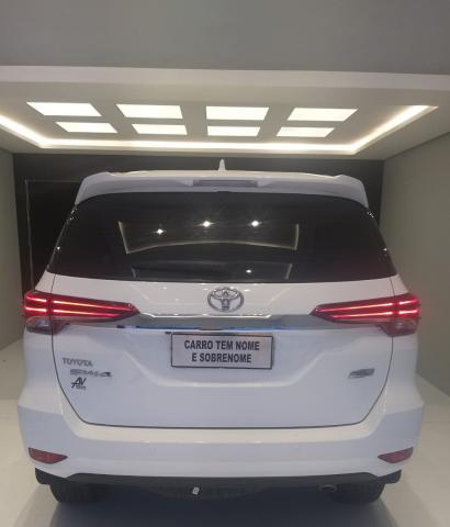 HILUX SW4 2017/2017 2.7 SR 7 LUGARES 4X2 16V FLEX 4P AUTOMÁTICO - Foto 3