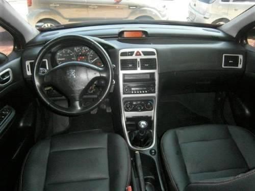 Peugeot 307 1.6 Presence Pack Sedan 2009 - Foto 5