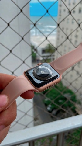 Apple Watch série 4 ,40mm gold rose 