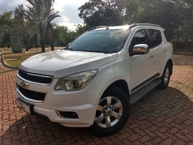 Trailblazer TrailBlazer LTZ 2.8 em Ribeirão Preto Diesel 14/15 Prata -  Veículos da MV Automóveis