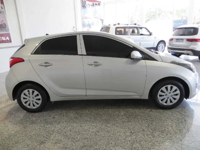Hb20 ConfortPlus 1.6 Hacht md 2014 Completo 8.000Km/ano - Foto 3
