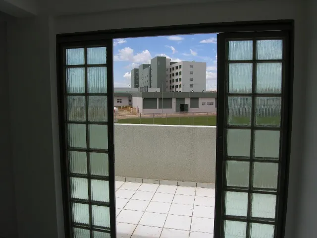 Sala 40 mts² em Frente ao Hospital Sta Maria