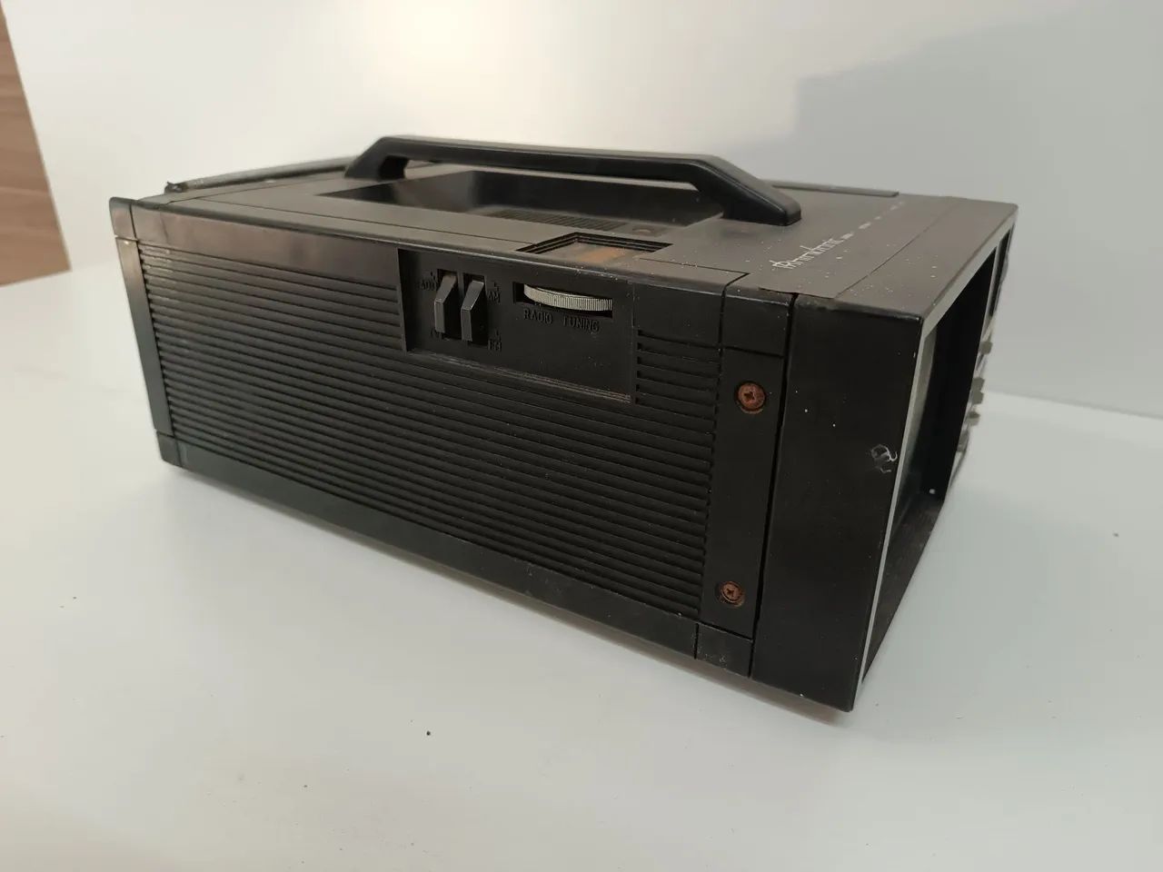 TV Portátil Broksonic ela liga o rádio  - Foto 4