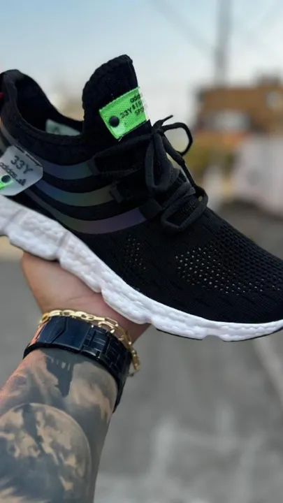 Tênis Adidas 33y