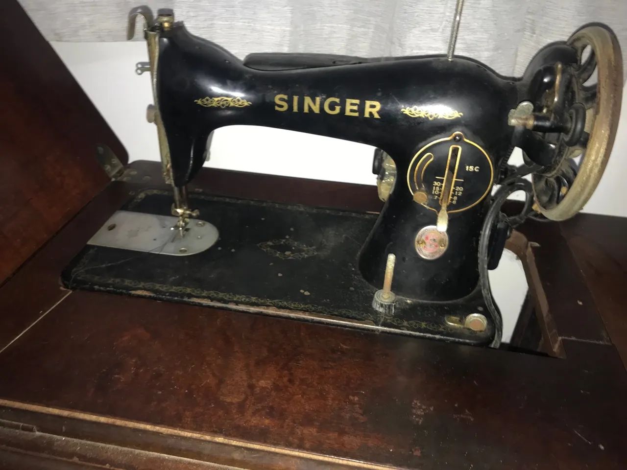 Máquina de costura vintage  - Foto 5
