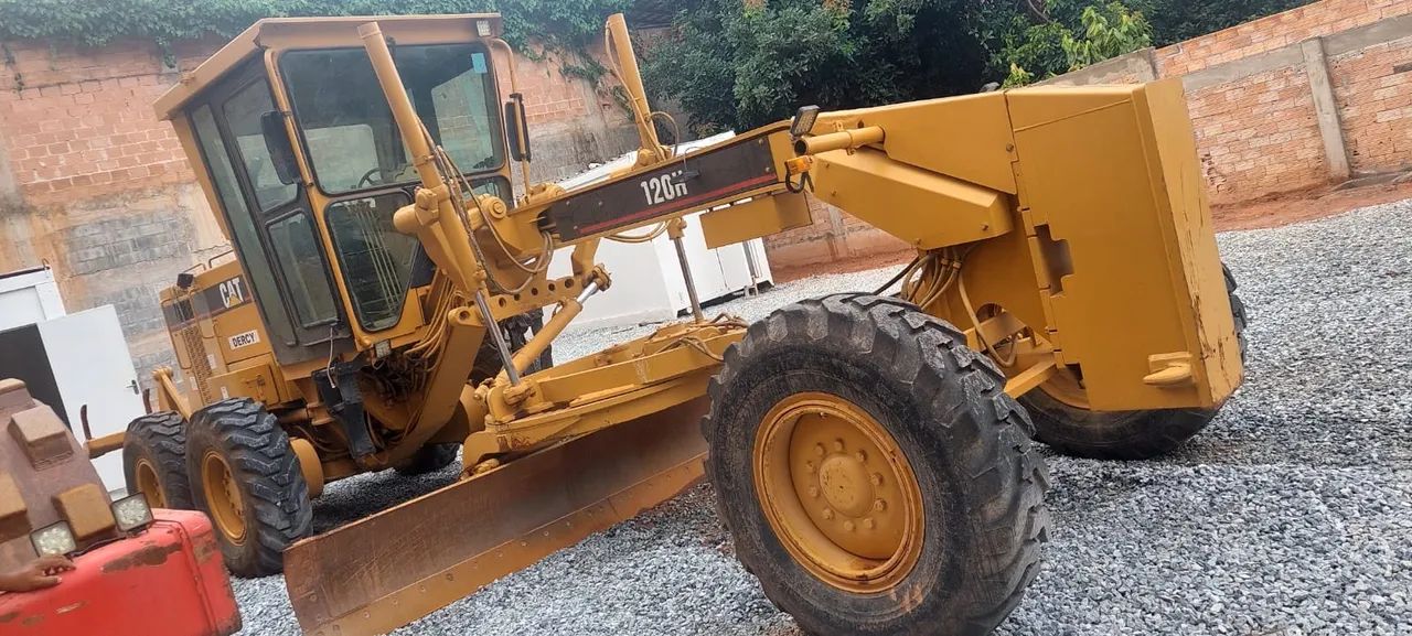 Motoniveladora Caterpillar 2008