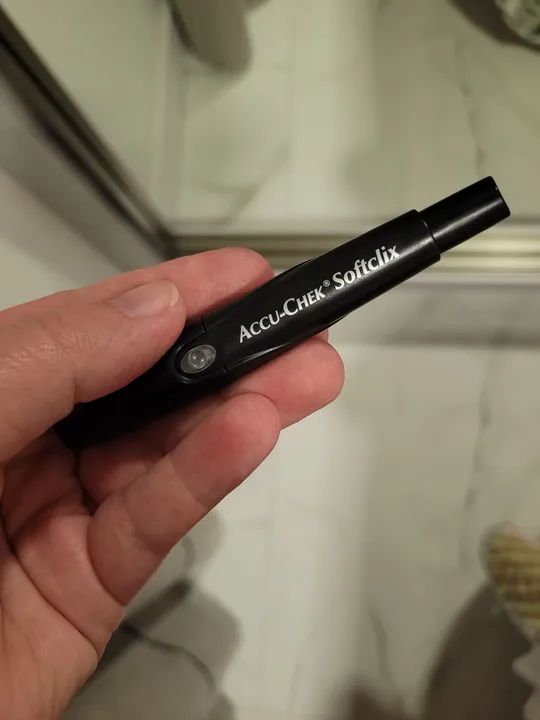 Accu-check Active kit Monitor de Glicemia - Foto 3