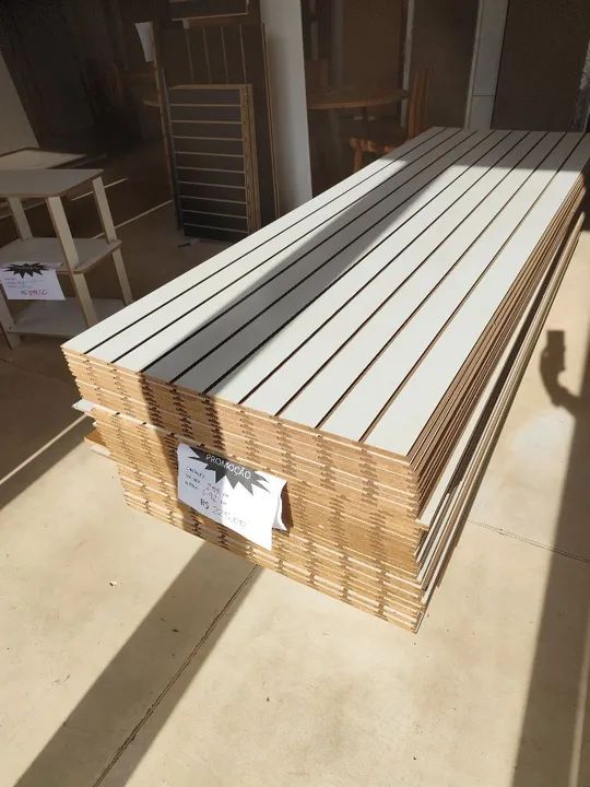 Painel Canaletado slatwall prateleira inteligente para loja