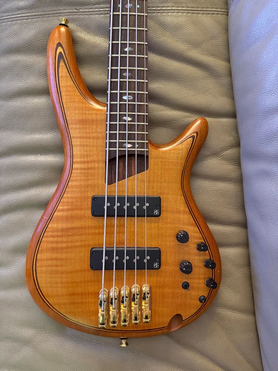 Baixo Ibanez 1205 premium