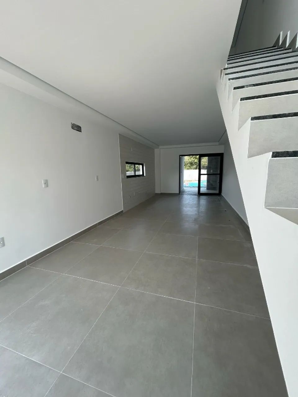 Sobrado financiável com 1 suíte e 2 demi-suítes e piscina - Foto 10