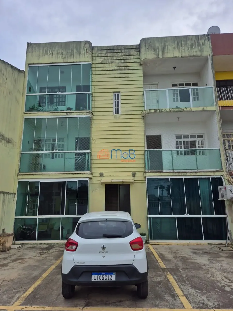 Apartamento no bairro Visconde em Macaé.