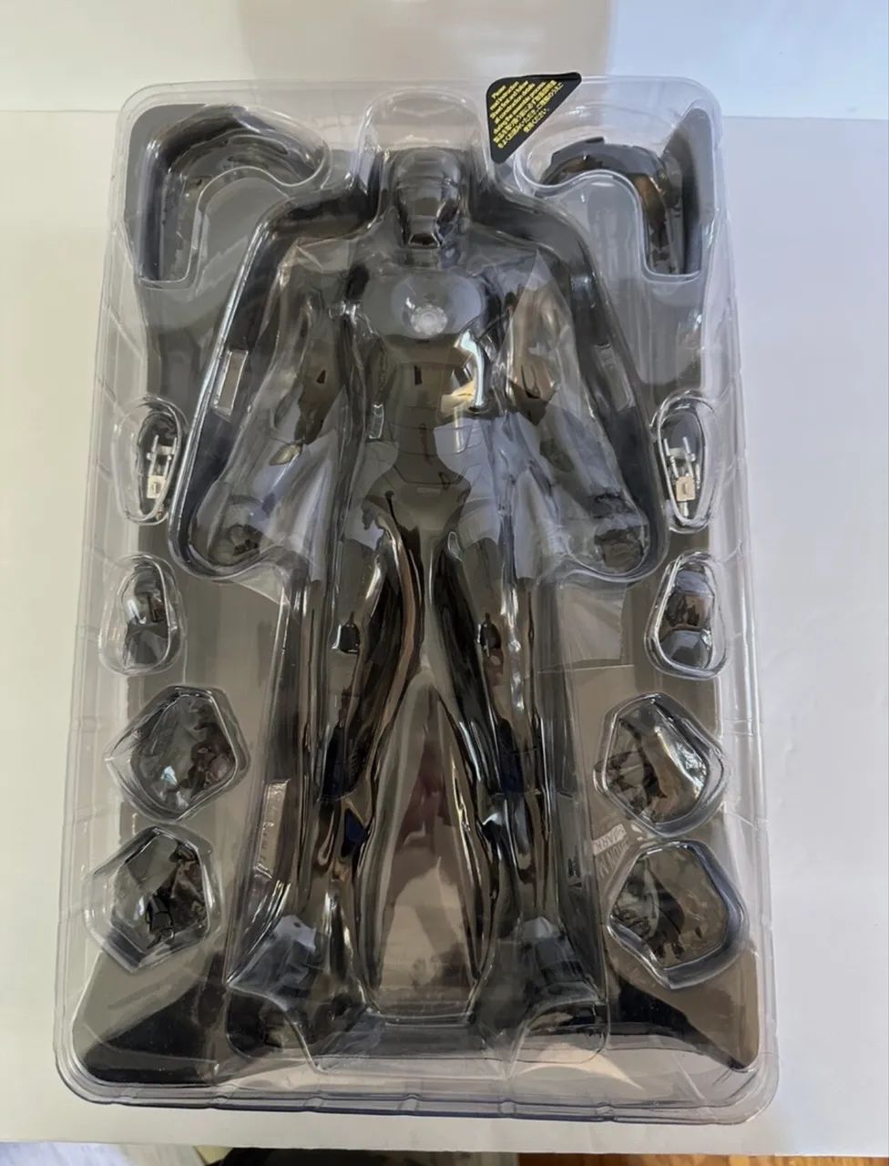 IRON MAN MARK VII STEALTH MODE VERSION HOT TOYS - Foto 2