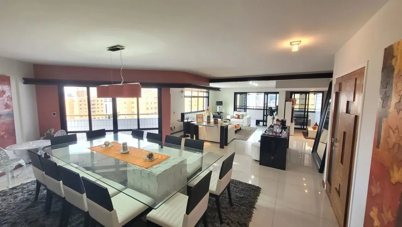 Apartamento de Alto Padrão 265 m² | Andar Alto | Lagoa Nova | 3 Salas | 4 Quartos Sendo 3