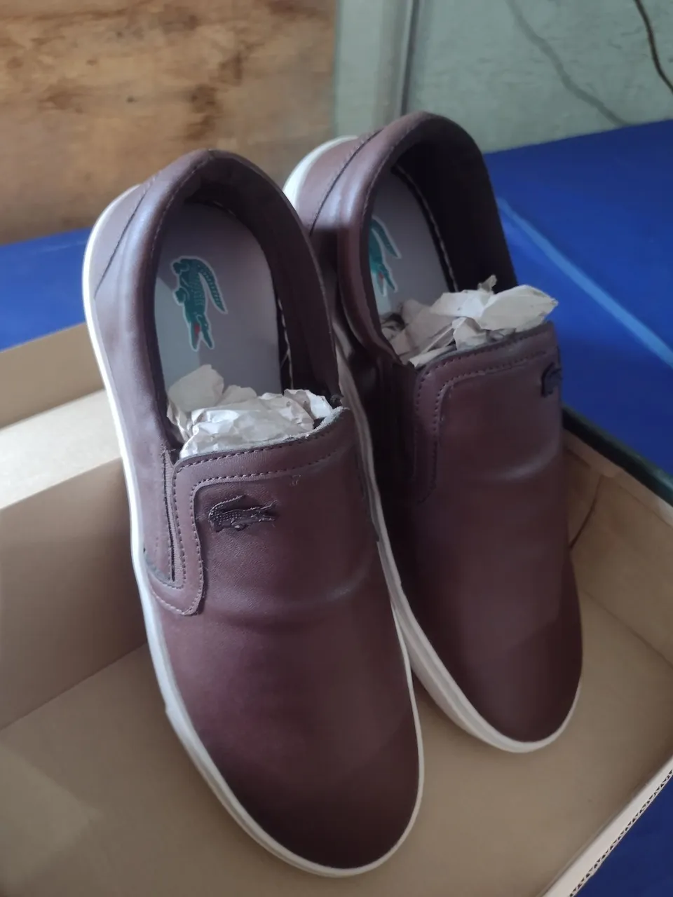 Tênis Lacoste Slip On - Marrom n40