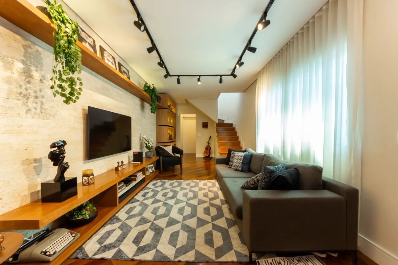 Sobrado para venda com 3 quartos, sendo 3 suítes, 188m²