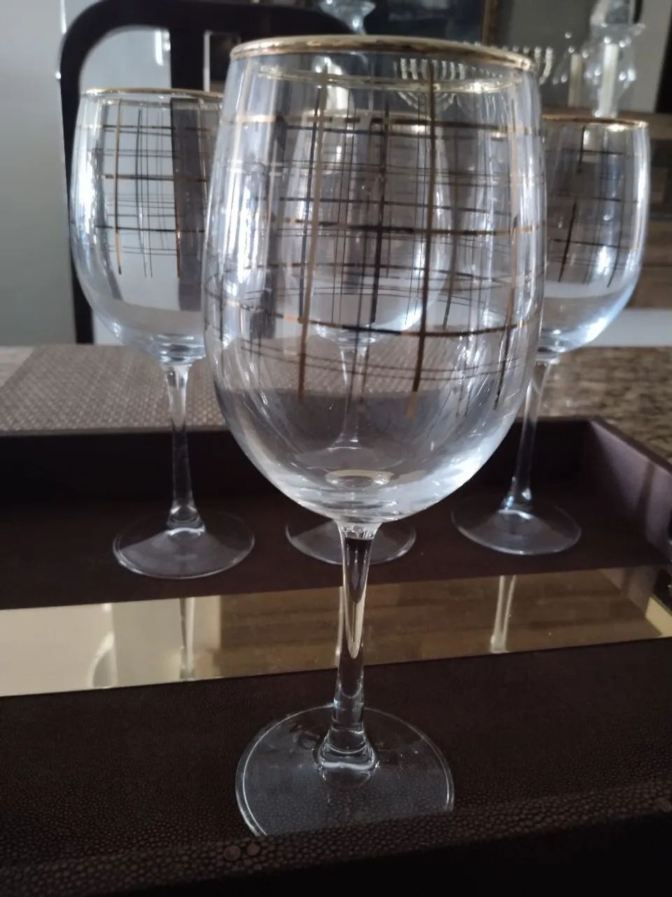 04 Taças Cromus de cristal quadriculado dourado  - Foto 5