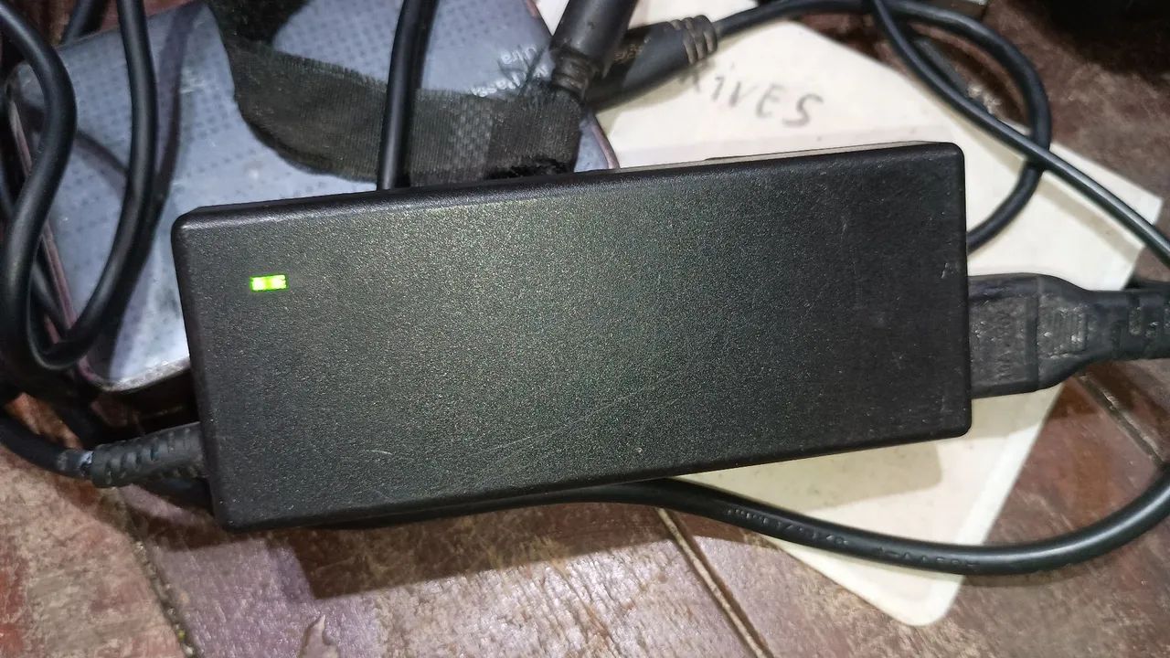 Carregador Hp original 19,5v 4.62a 90w funcionando perfeitamente ( não faço entrega )