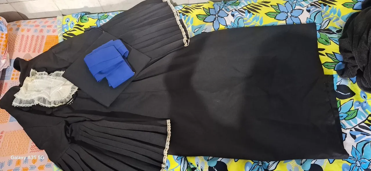 Toga de formatura - tamanho M
