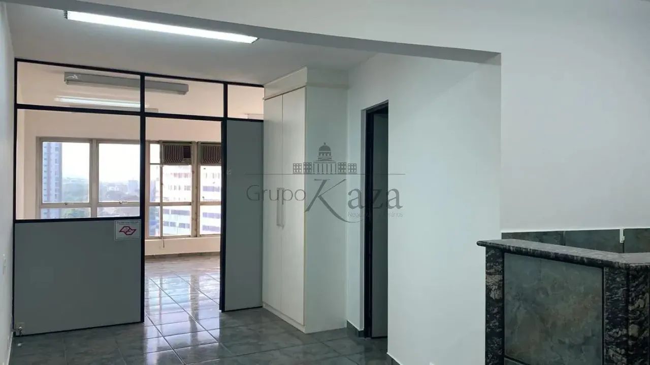 Oportunidade - Sala Comercial - Centro - Edifício Saint James - 45m². - Foto 4