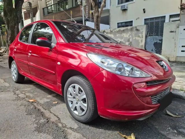 Vendo Peugeot 207 Vermelho 4 Portas - Ótimo Estado!