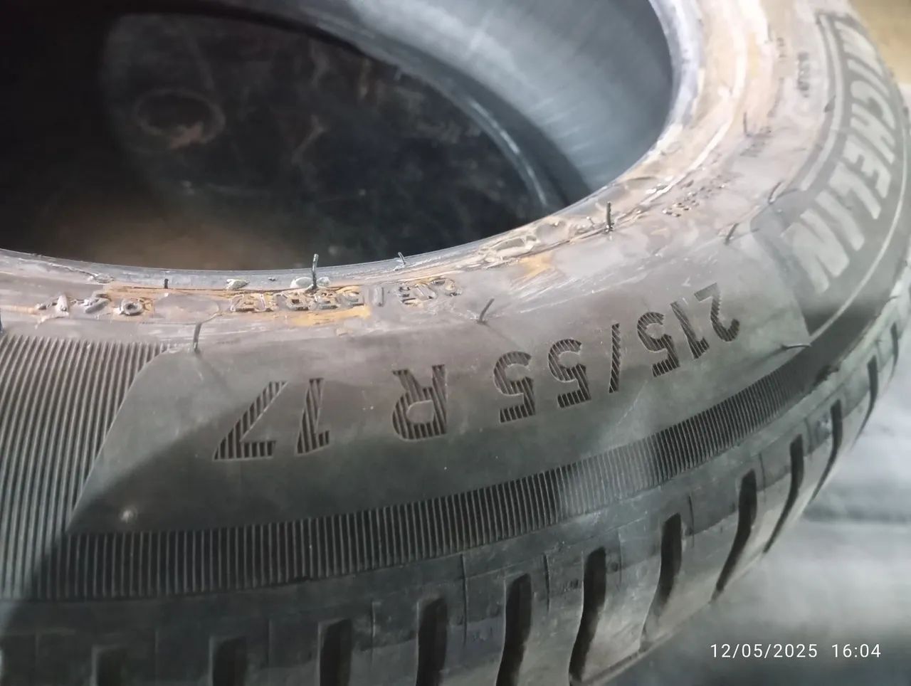 Pneu Michelin 215/55 r17 - Foto 4