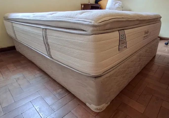 Cama Box + Colchão mola ensacada (novíssimo)