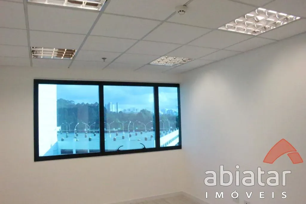 Sala para alugar - Jardim Maria Rosa - Taboão da Serra