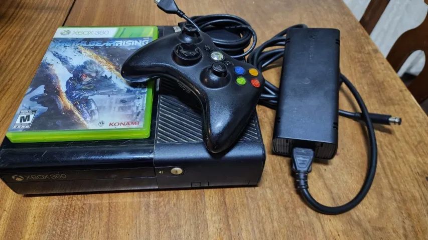 Xbox 360 + 1 Jogo Original - Foto 2