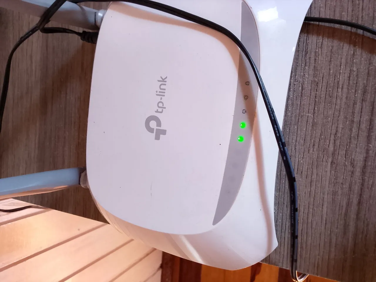 Roteador TP-Link Wi-Fi - Ótimo estado!