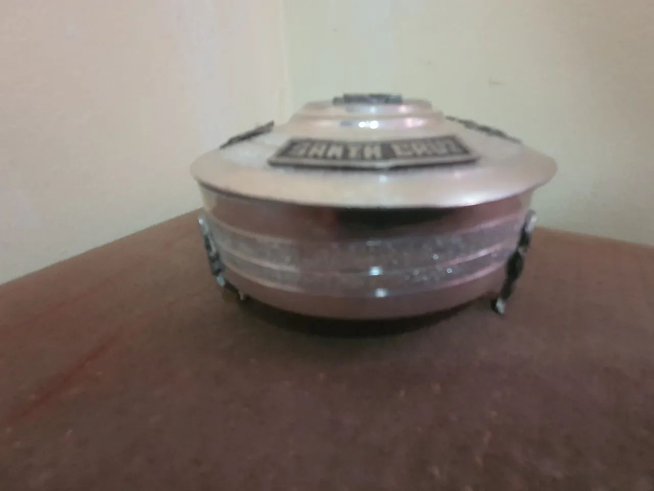 LINDO PORTA JOIAS EM ESTANHO - Foto 2