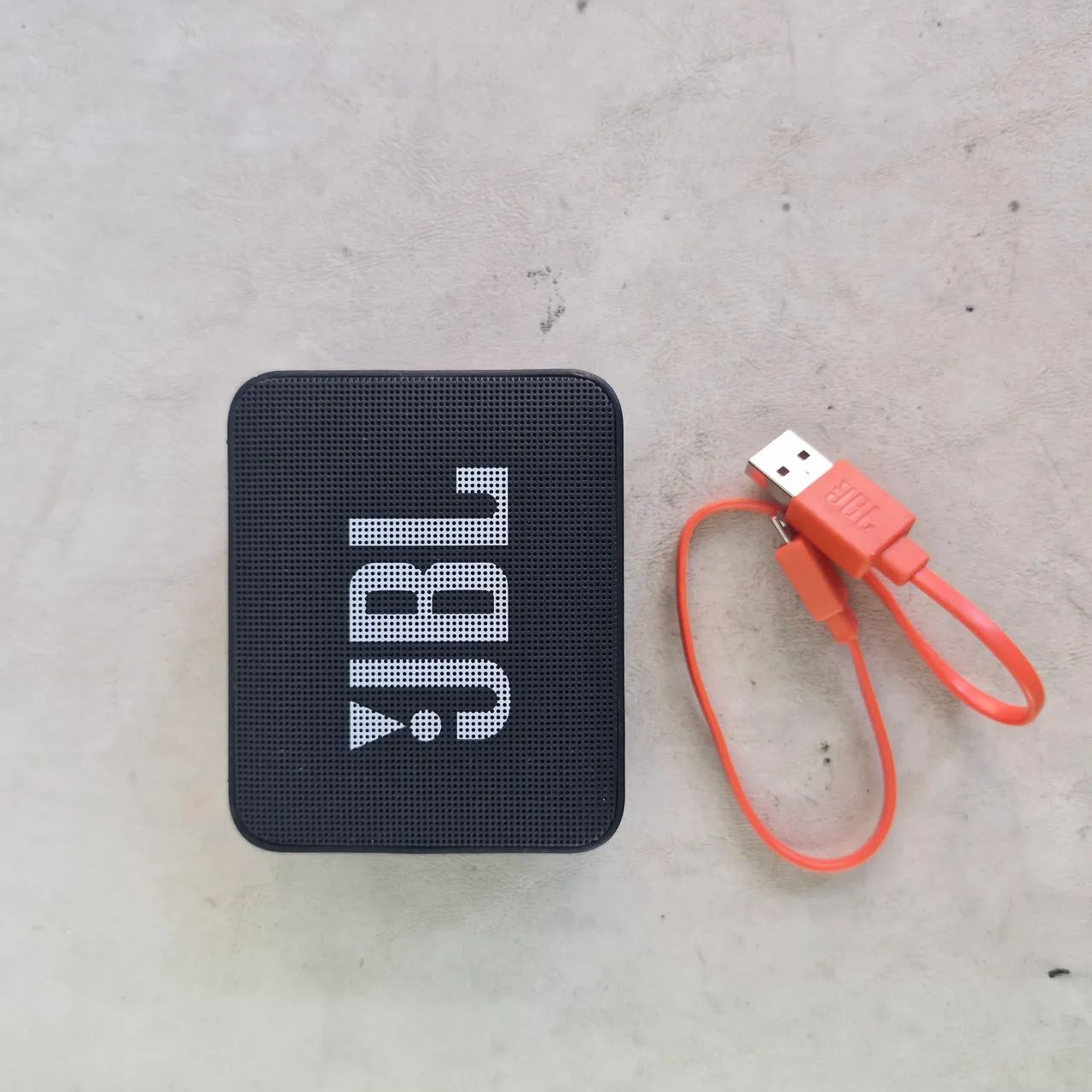 Caixa de som JBL GO2 Bluetooth - usada  - Foto 2