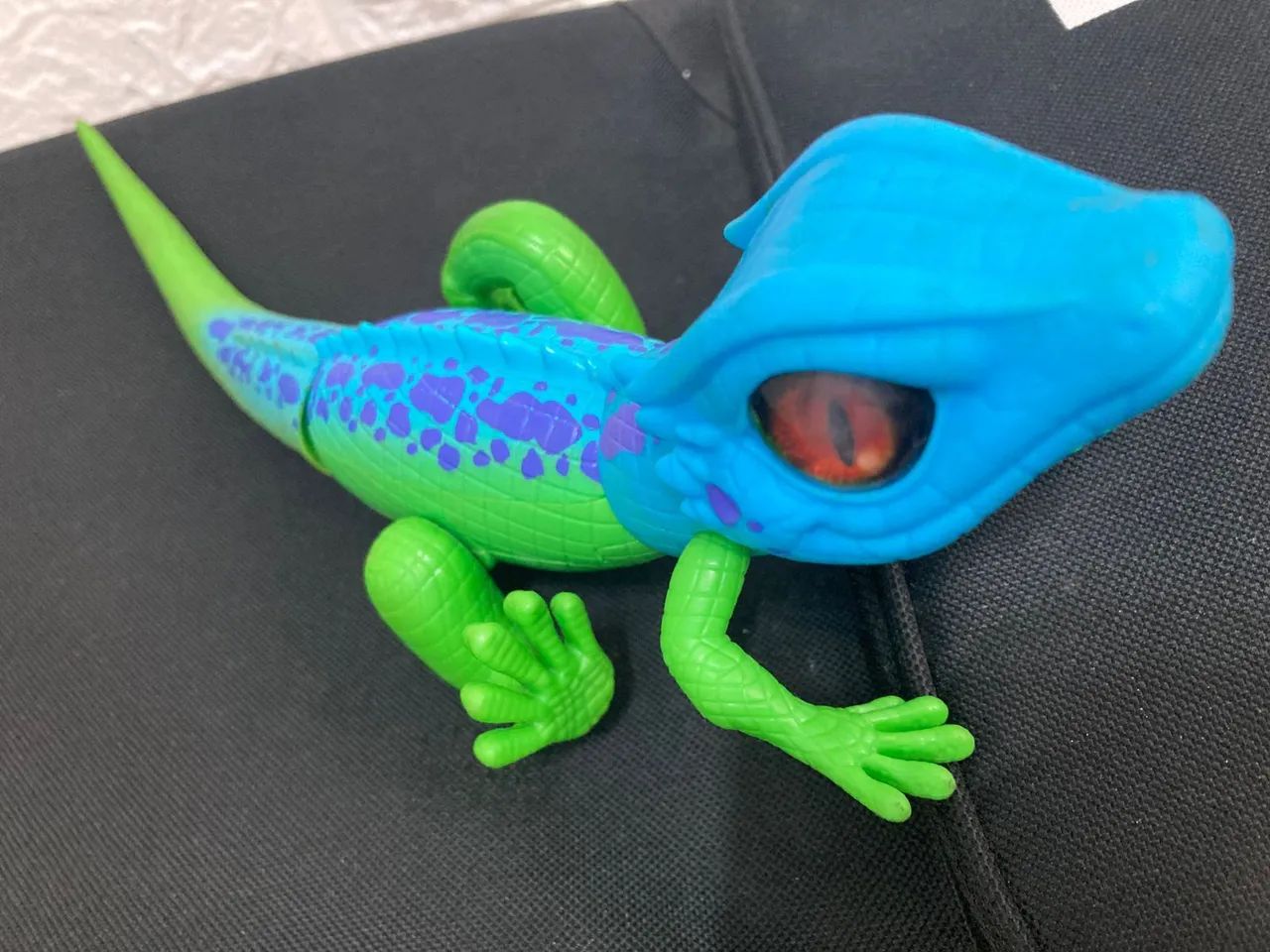 Robô Alive Kalango