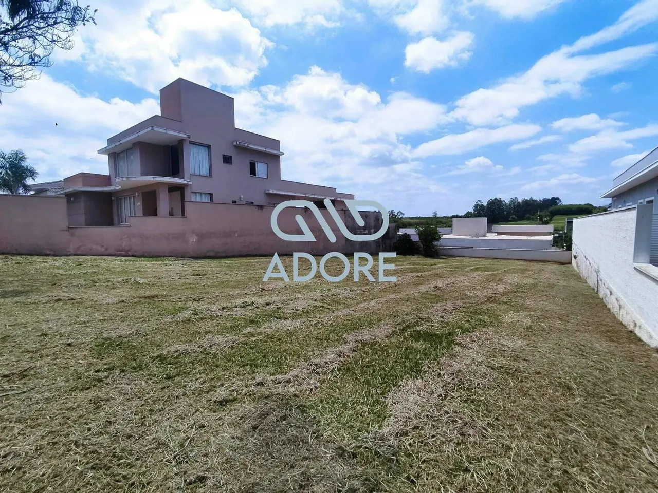 Terreno à venda no Condomínio Palmeiras Imperiais - Salto/SP