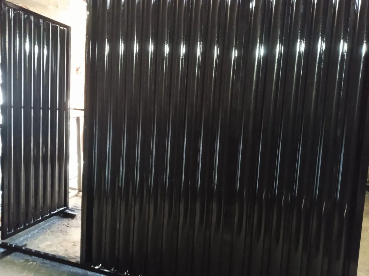 Portão de metalon galvanizado pintado e estalado novo - Foto 4