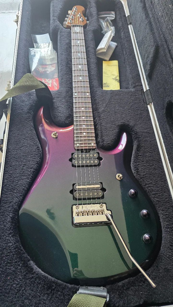 ギター MUSIC MAN John Petrucci JP6 Mystic Dream Guitarra Music Man Jp6 - Mystic Dream - John Petrucci Destro Azul