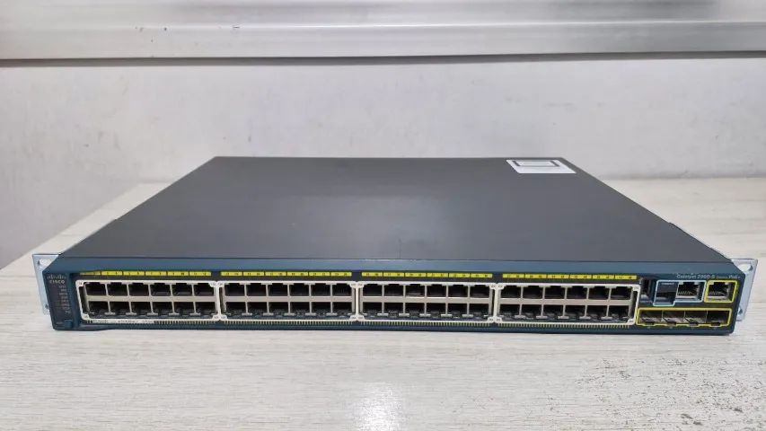 Switch Cisco Catalyst 2960-S 48 Portas PoE+