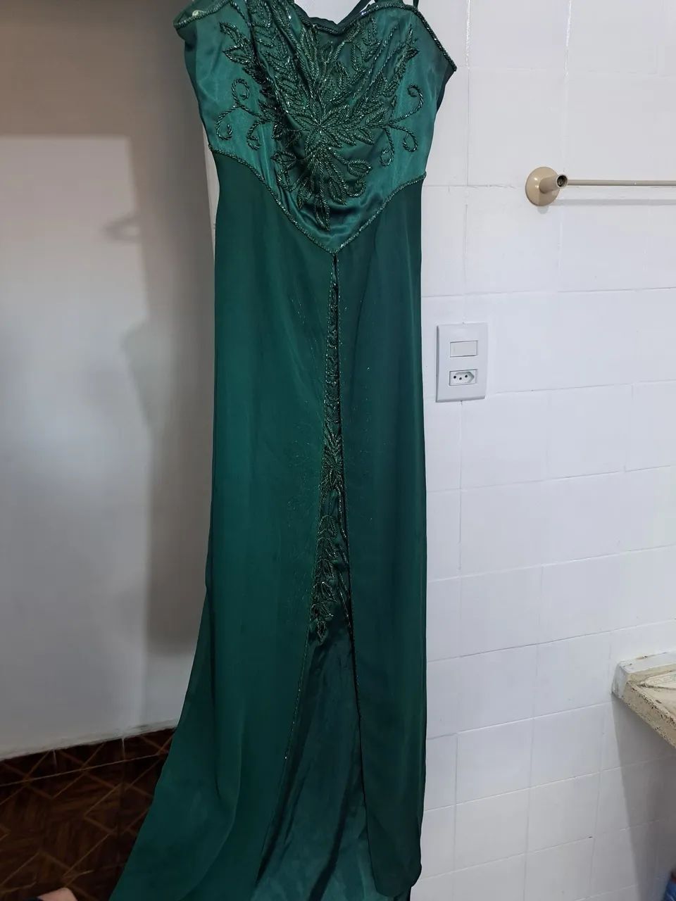 Vestido longo de Festa Verde com Brilho Bordado