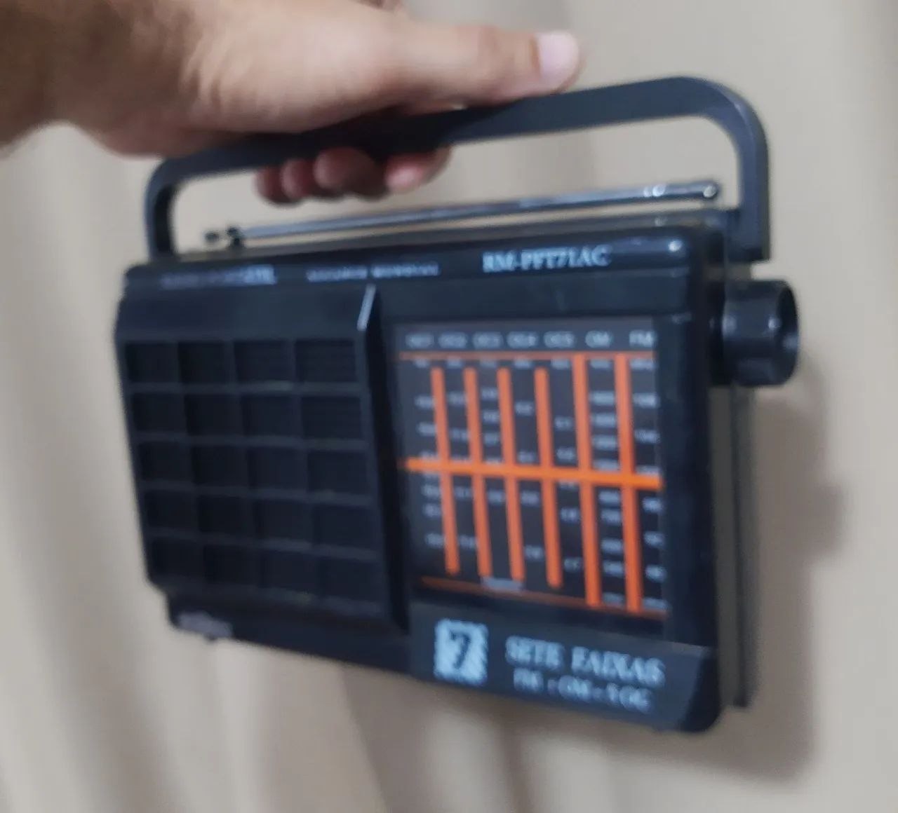 Rádio antigo motobras 7 faixas lindo motoradio RELIQUIA