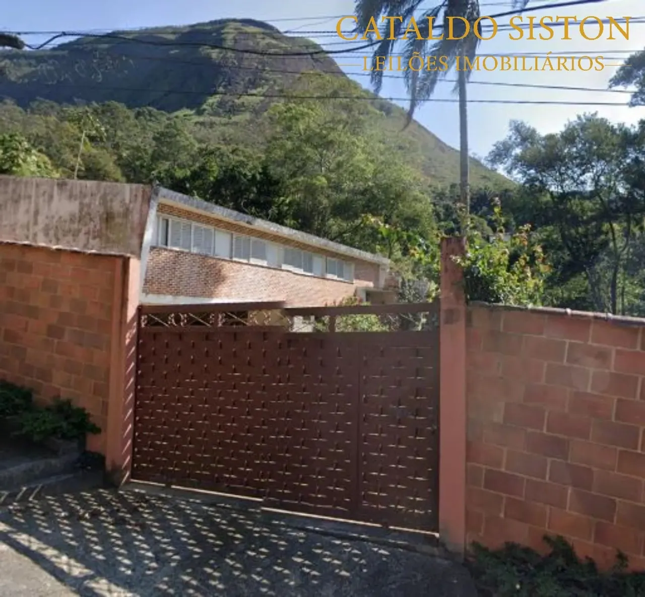 Leilão de casa em Petrópolis - 450m²