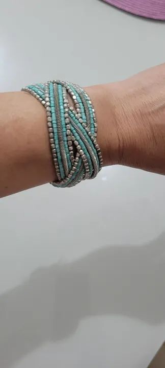 Pulseira turquesa com detalhes  pratiado - Foto 3