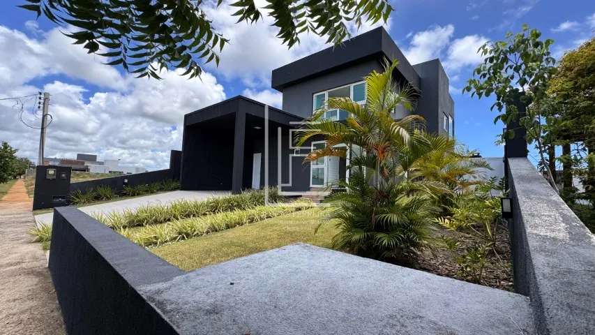 Belíssima casa de 220m² com 5 quartos e linda área gourmet - Condomínio Altavistta