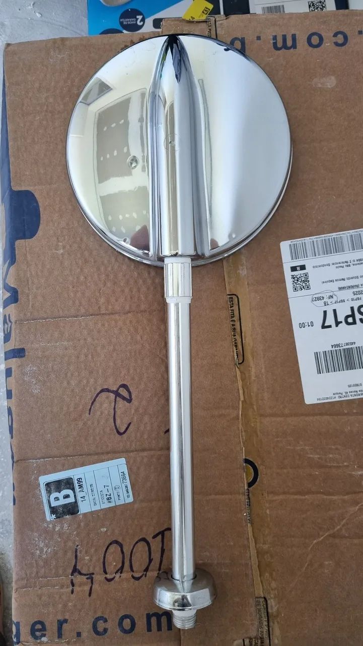 Chuveiro para sistema a gás, marca Astra.