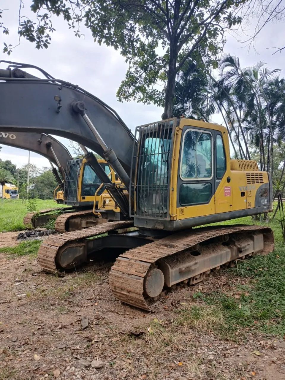 Escavadeira Hidráulica Volvo - 21 Toneladas  - Foto 2