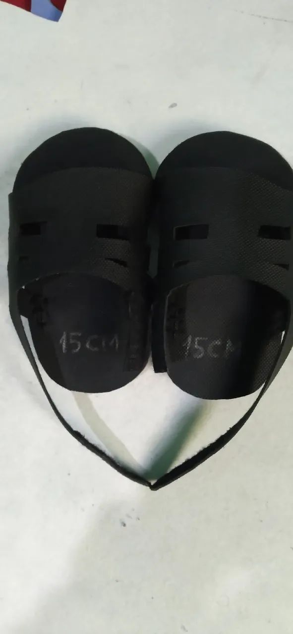 VENDE-SE SANDÁLIAS INFANTIL 15 CM