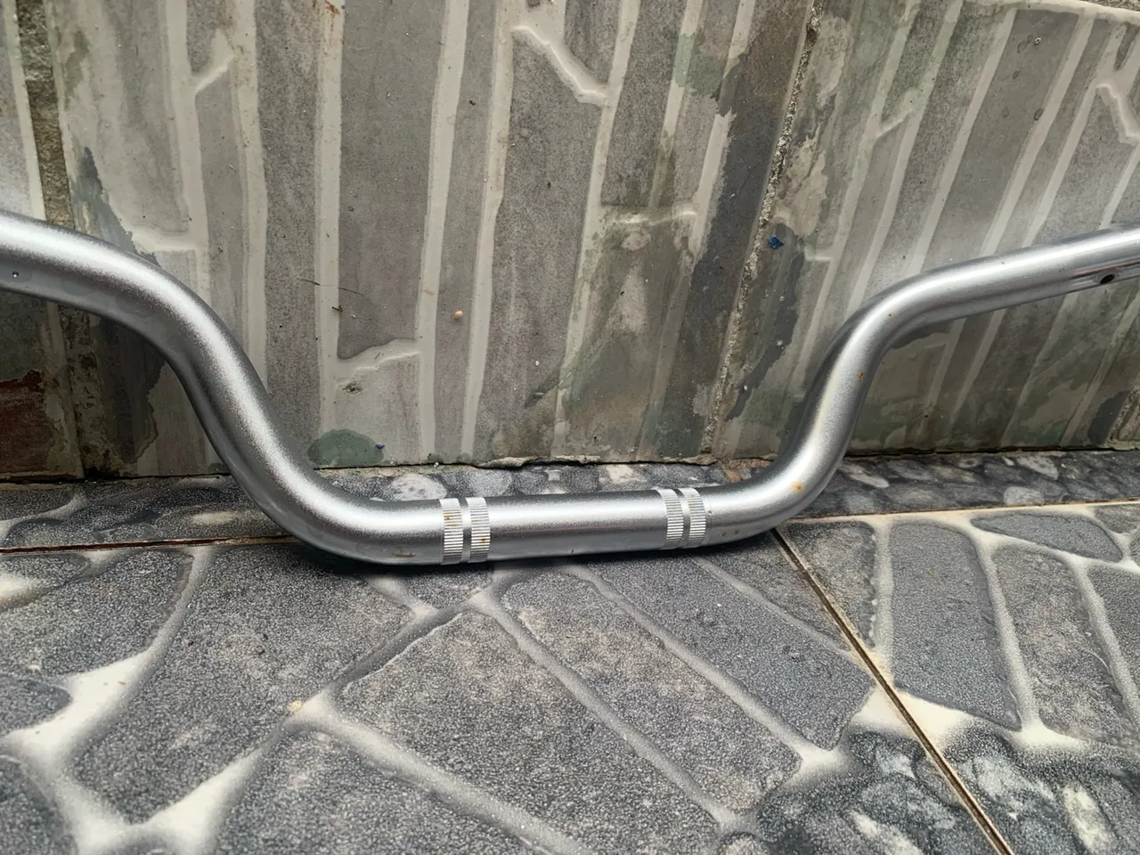 Guidão de moto prata NOVO