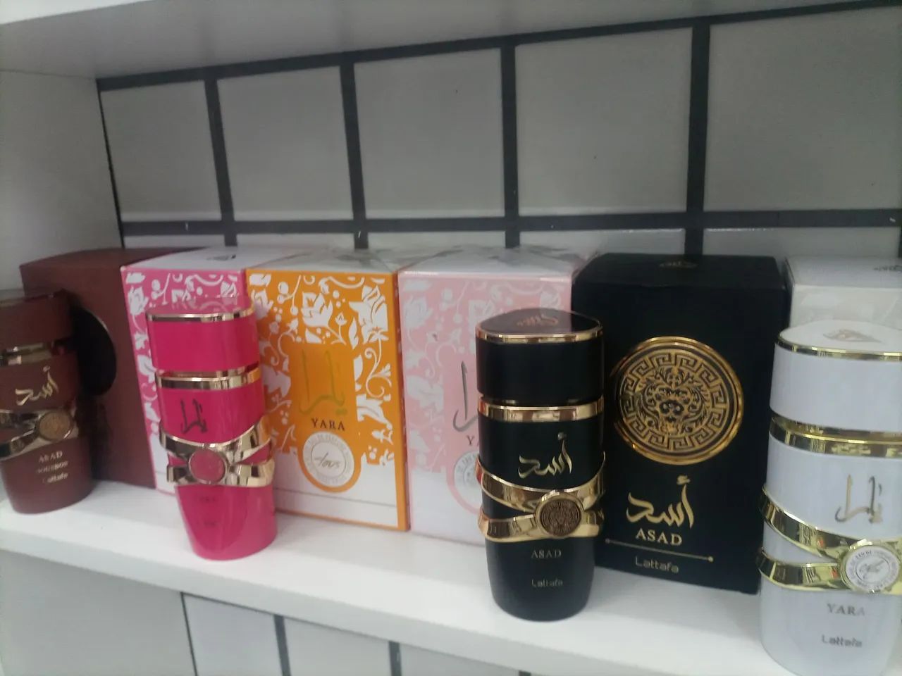 PERFUMES ÁRABES LATTAFA ASAD E YARA, EXCELENTE 