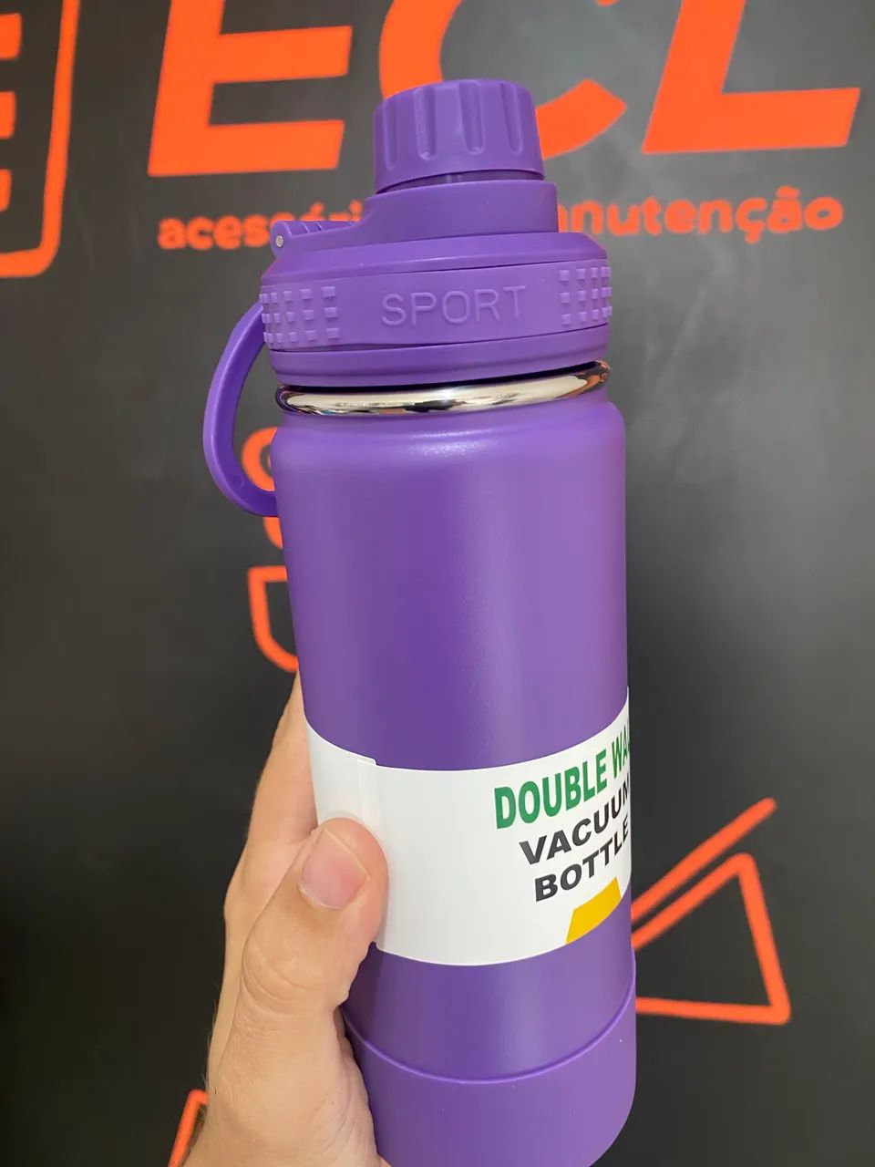 Garrafa térmica lilás 540ml com proteção  - Foto 3