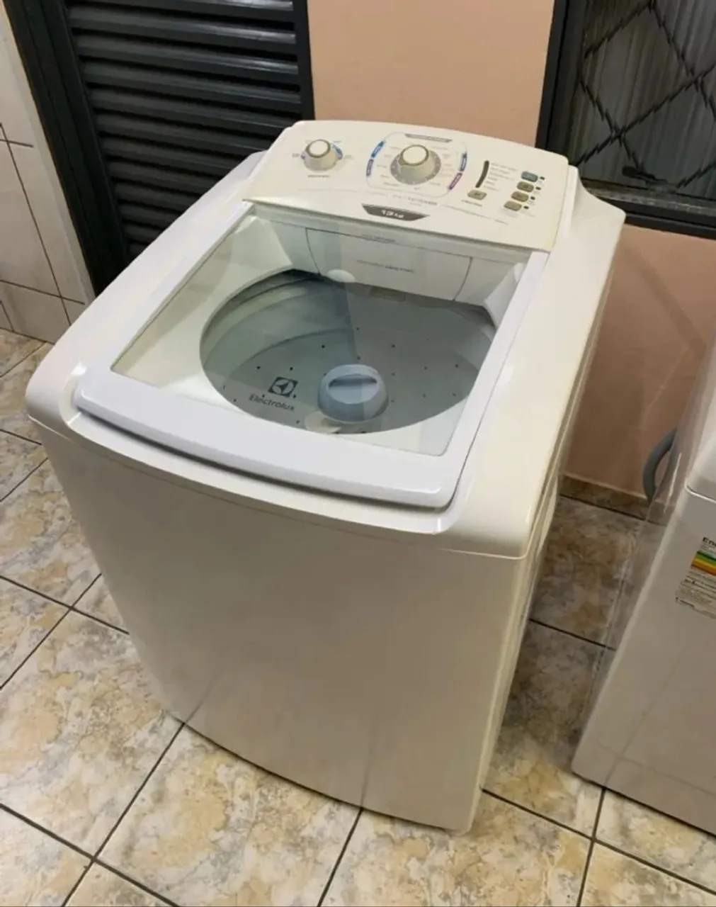 Lavadora de roupas Electrolux 13kg barbada!