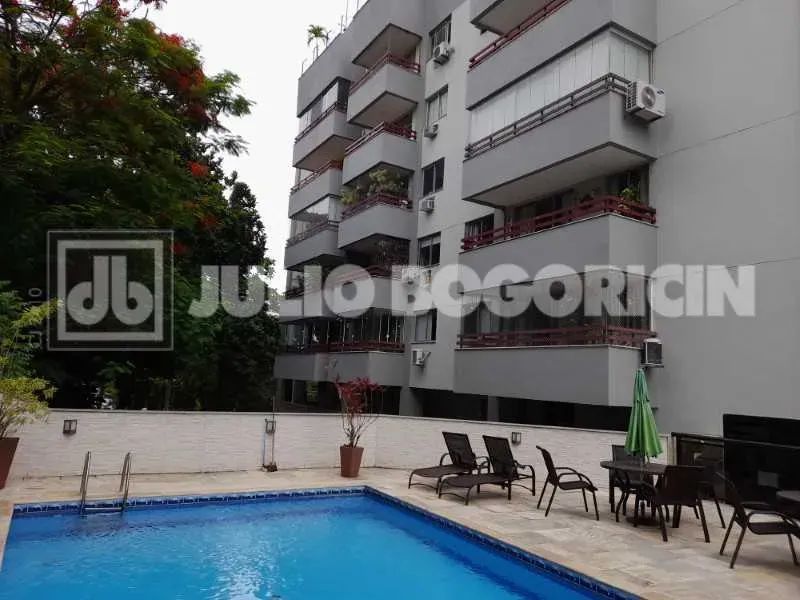 COBERTURA DUPLEX ANIL 3 QUARTOS + DEPENDENCIAS TERRAÇO COM CHURRASQUEIRA E AREA GOURMET - Foto 2